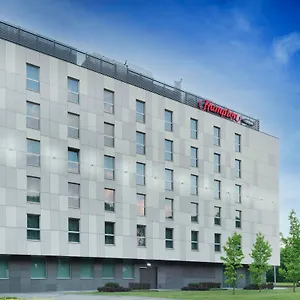 Hampton By Hilton מלון
