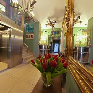Hotel Alef